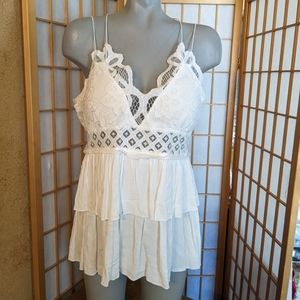 Mazik, cami top, lace and ruffles, sz large.